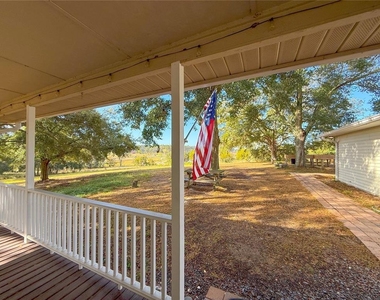 2827 Sanctuary Lane - Photo Thumbnail 7