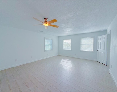 2827 Sanctuary Lane - Photo Thumbnail 42