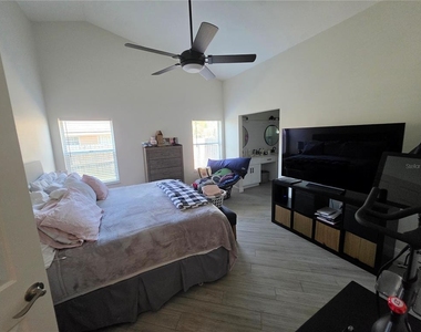 10158 Brandon Circle - Photo Thumbnail 16