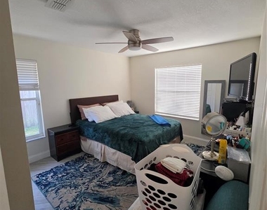 10158 Brandon Circle - Photo Thumbnail 10