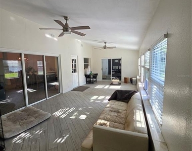 10158 Brandon Circle - Photo Thumbnail 20