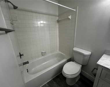 3005 Wainwright Court - Photo Thumbnail 10