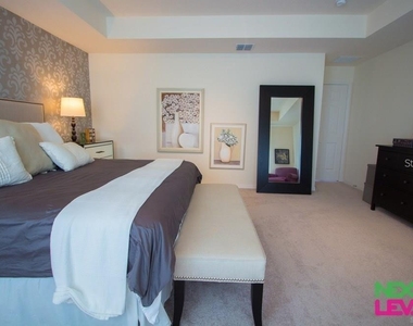 3809 Mt Vernon Way - Photo Thumbnail 22