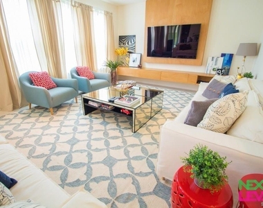 3809 Mt Vernon Way - Photo Thumbnail 9