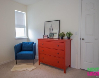 3809 Mt Vernon Way - Photo Thumbnail 11