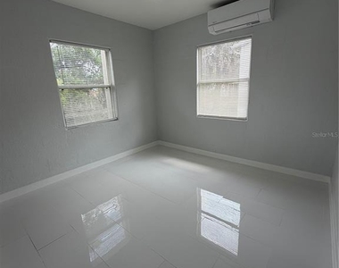 1427 Asher Lane - Photo Thumbnail 15