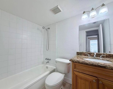 4759 S Texas Avenue - Photo Thumbnail 10