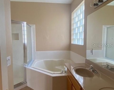 4905 Alavista Drive - Photo Thumbnail 15