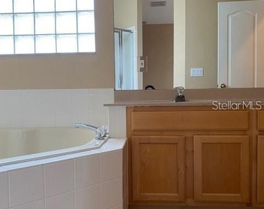 4905 Alavista Drive - Photo Thumbnail 16
