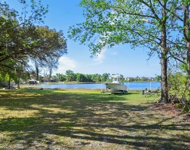 3636 Lake Buynak Road - Photo Thumbnail 26