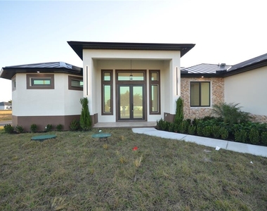 2416 Diplomat Parkway W - Photo Thumbnail 4
