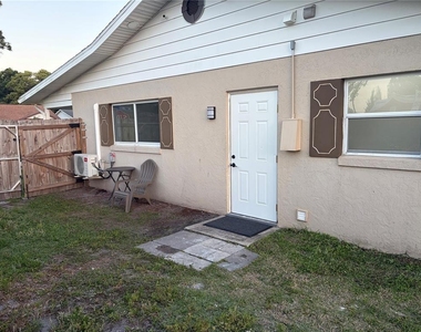 500 Montana Avenue - Photo Thumbnail 1