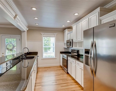 730 Oak Shadows Road - Photo Thumbnail 5