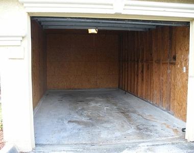 3361 S Kirkman Road - Photo Thumbnail 14