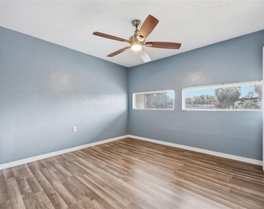 3918 Crayrich Circle - Photo Thumbnail 21