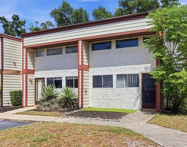 3918 Crayrich Circle - Photo Thumbnail 1
