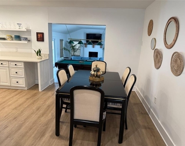 1243 Dingens Avenue - Photo Thumbnail 4