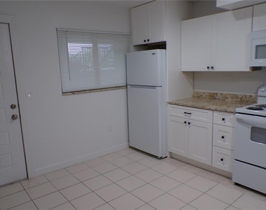 1258 Barbara Drive - Photo Thumbnail 4