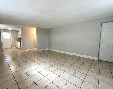 10022 E Wilder Avenue - Photo Thumbnail 1
