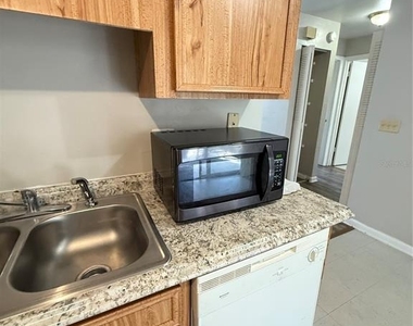 615 Sw 11th Lane - Photo Thumbnail 1