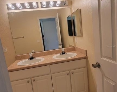 4316 Nw 48th - Photo Thumbnail 14