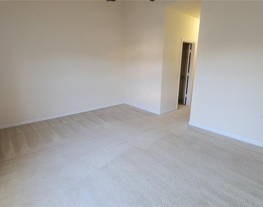 4316 Nw 48th - Photo Thumbnail 12