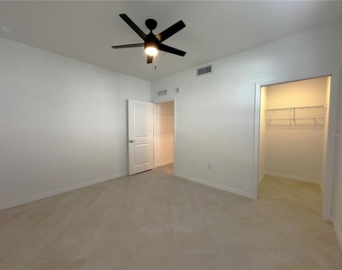14231 Heritage Landing Boulevard - Photo Thumbnail 11