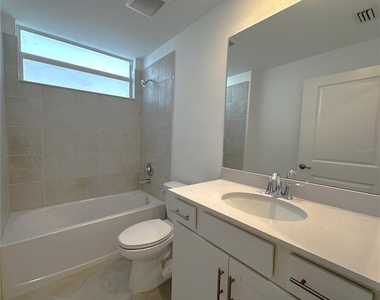 14231 Heritage Landing Boulevard - Photo Thumbnail 12