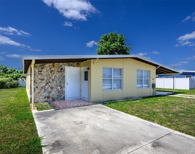510 Sharon Circle - Photo Thumbnail 1
