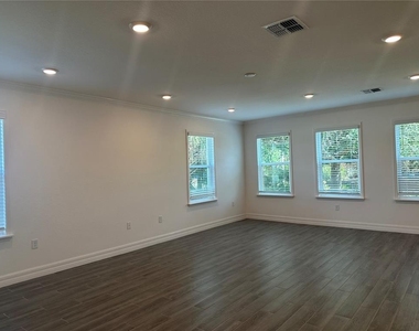 254 Burney Rd - Photo Thumbnail 13