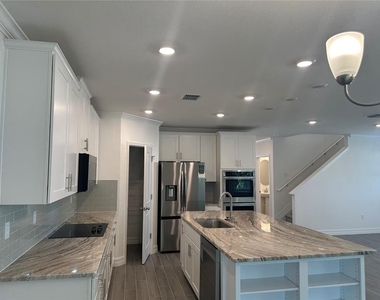 246 Burney Rd - Photo Thumbnail 10