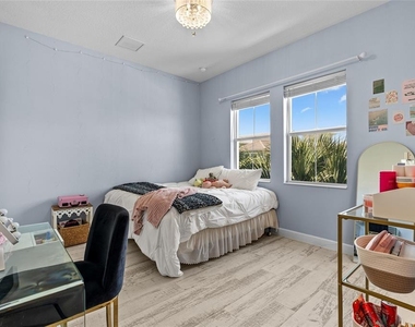 319 Compass Point Drive - Photo Thumbnail 2
