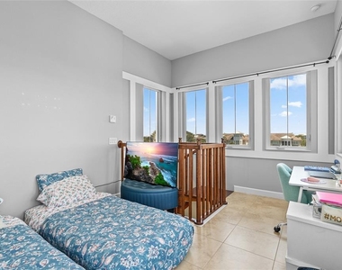 319 Compass Point Drive - Photo Thumbnail 22