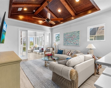 319 Compass Point Drive - Photo Thumbnail 5