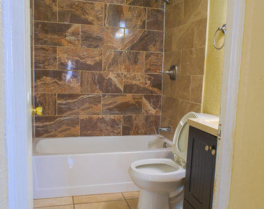 8326 Verde Circle - Photo Thumbnail 13