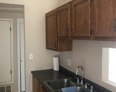 8420 Waterfall Drive - Photo Thumbnail 9