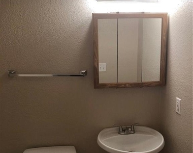 8420 Waterfall Drive - Photo Thumbnail 15