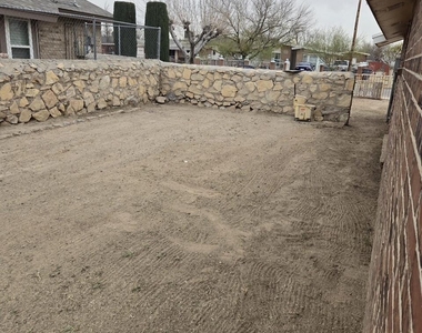 8420 Waterfall Drive - Photo Thumbnail 20