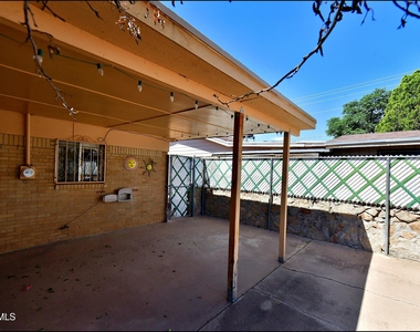 5613 Creston Avenue - Photo Thumbnail 35