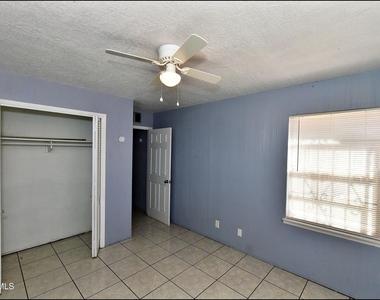 5613 Creston Avenue - Photo Thumbnail 32