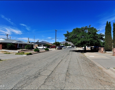 5613 Creston Avenue - Photo Thumbnail 42