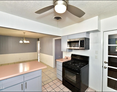 5613 Creston Avenue - Photo Thumbnail 17