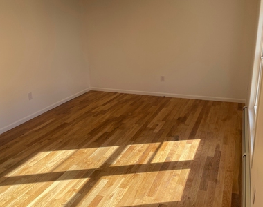 46 Orchard Street - Photo Thumbnail 3