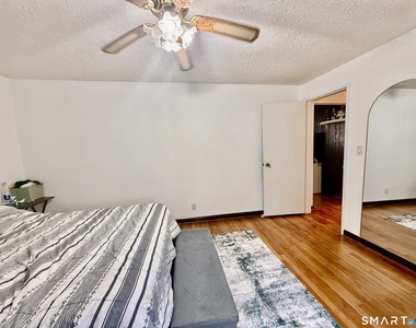 231 Seaton Road - Photo Thumbnail 6