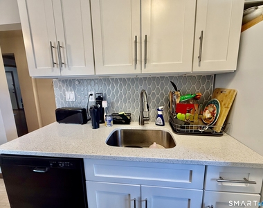 231 Seaton Road - Photo Thumbnail 10