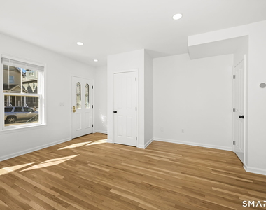 17 Dolsen Place - Photo Thumbnail 5