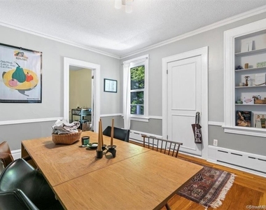 842 Edgewood Avenue - Photo Thumbnail 4