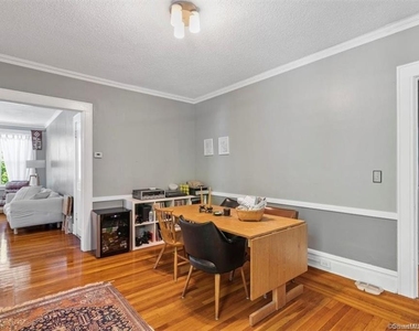 842 Edgewood Avenue - Photo Thumbnail 5
