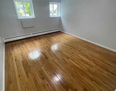492 Fountain Street - Photo Thumbnail 7