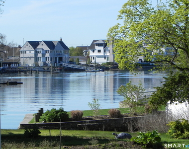 10 Hawkins Avenue - Photo Thumbnail 10